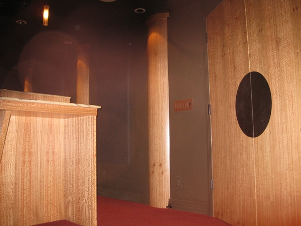 detail door and column